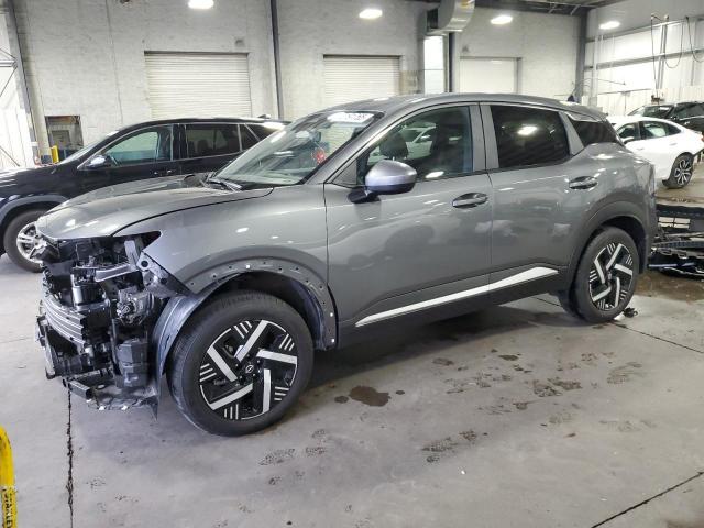  Salvage Nissan Kicks