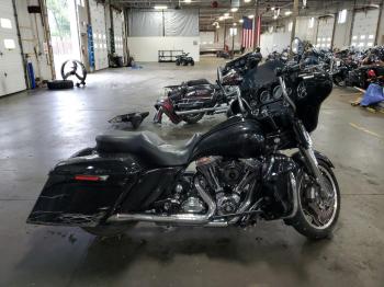  Salvage Harley-Davidson Fl