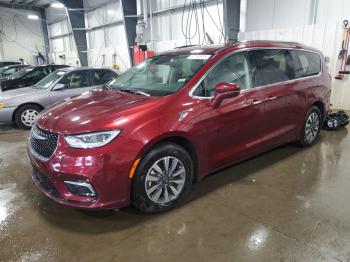  Salvage Chrysler Pacifica