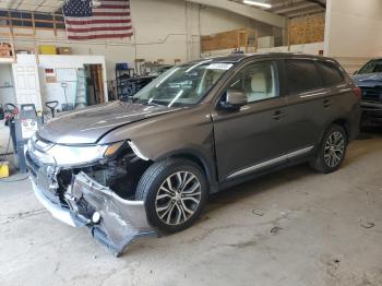  Salvage Mitsubishi Outlander