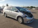 Toyota Sienna Le Image 2