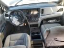 Toyota Sienna Le Image 4