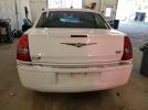 Chrysler 300 Limited Image 6