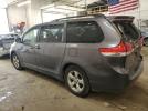 Toyota Sienna Le Image 2