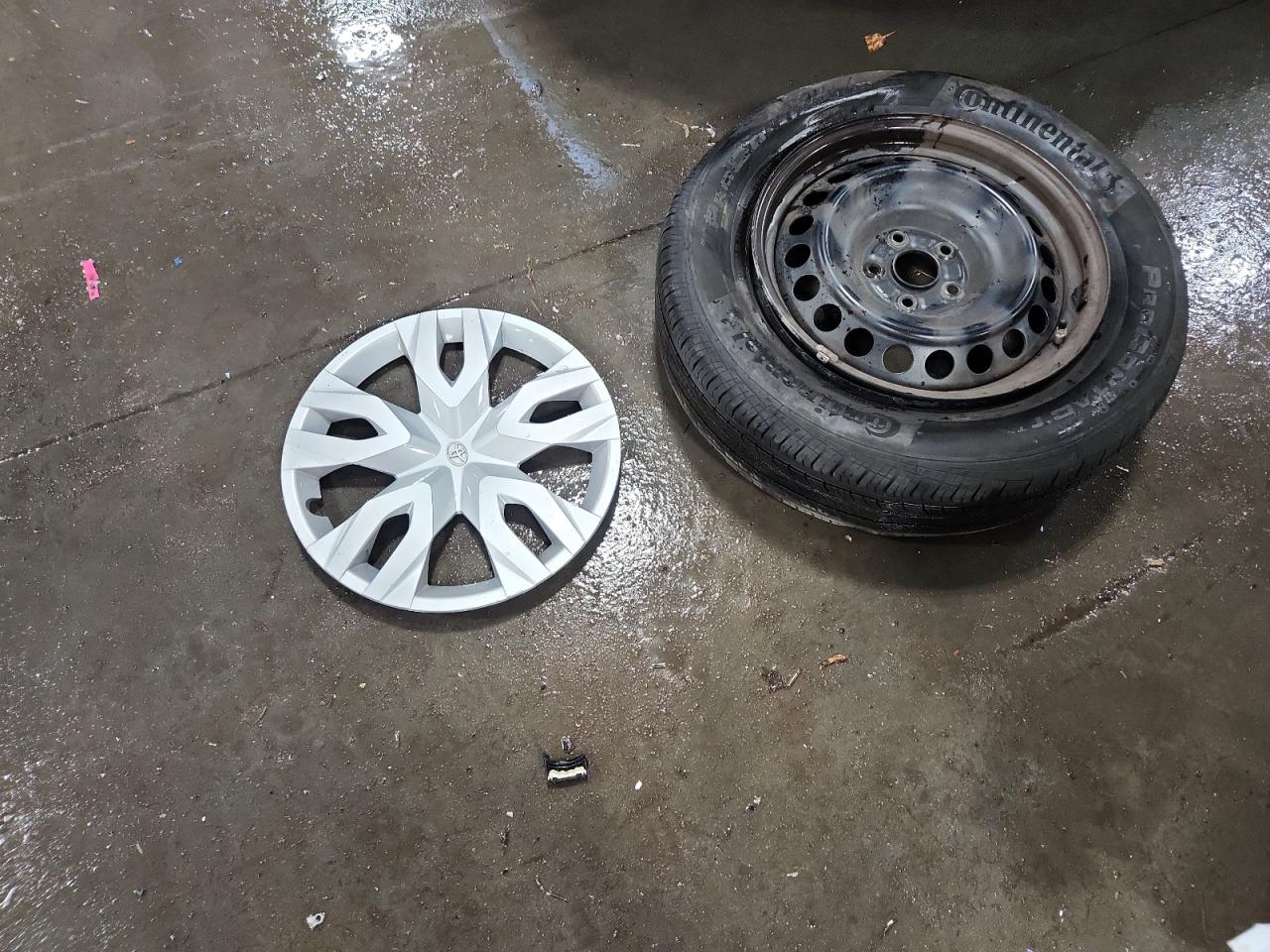 Toyota Corolla L Image 13