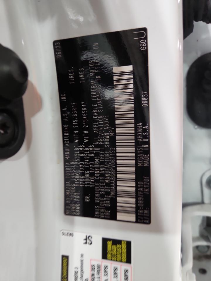 Toyota Corolla L Image 12