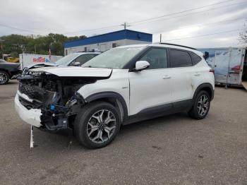  Salvage Kia Seltos