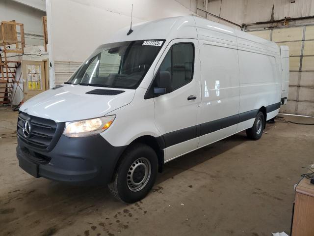  Salvage Mercedes-Benz Sprinter