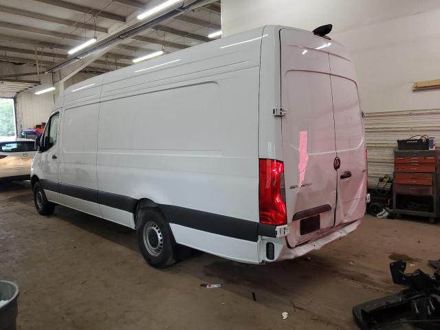Mercedes-Benz Sprinter 2500 Image 2