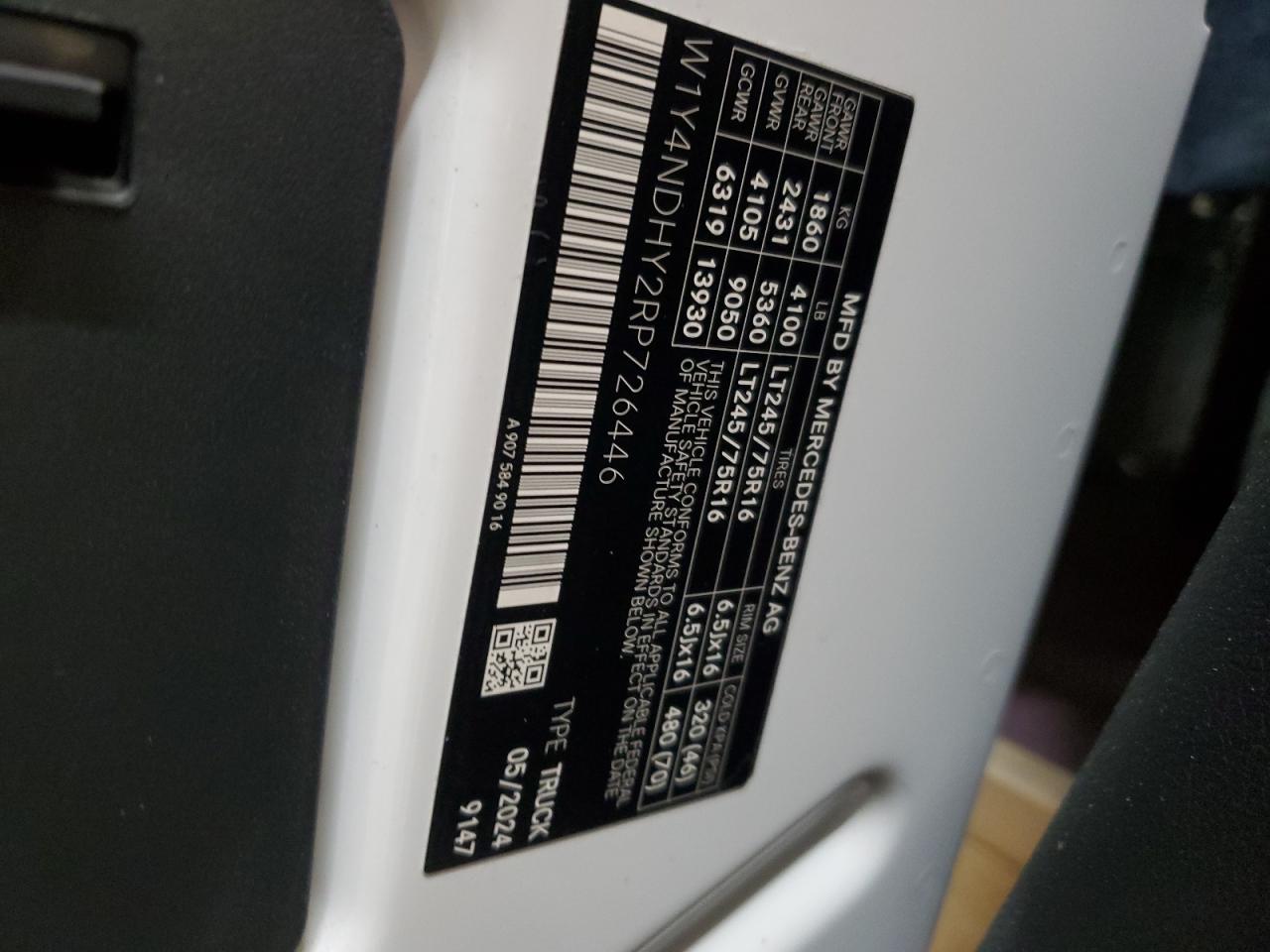 Mercedes-Benz Sprinter 2500 Image 4