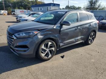  Salvage Hyundai TUCSON