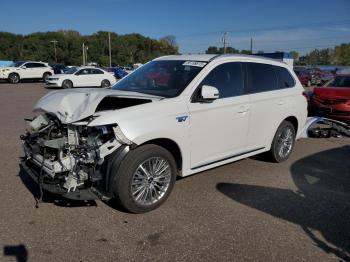  Salvage Mitsubishi Outlander