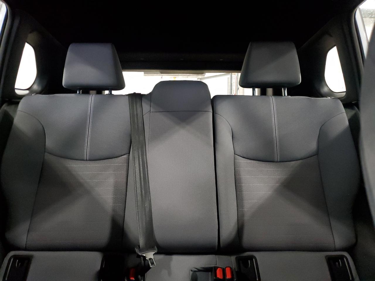 Toyota Corolla Se Image 9