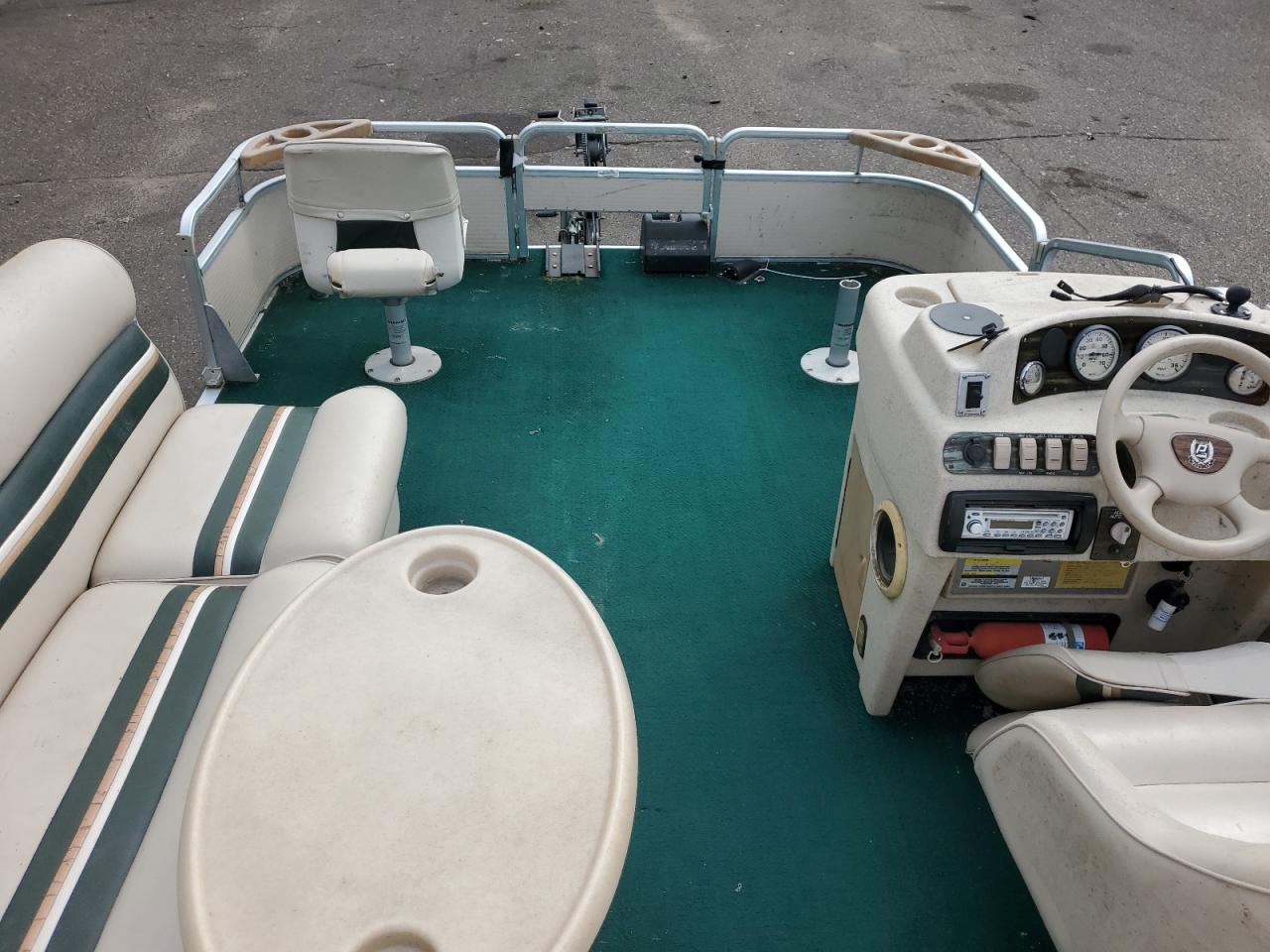 Premier Boat Image 6