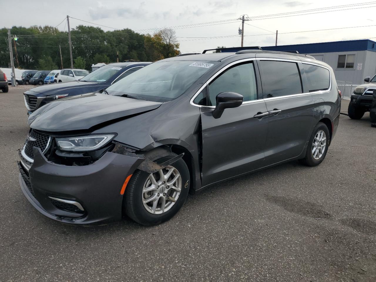 Chrysler Pacifica Touring L Image 1