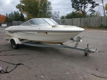  Salvage Bayliner 1850cb 3.0l