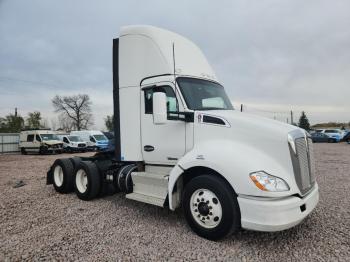  Salvage Kenworth T680