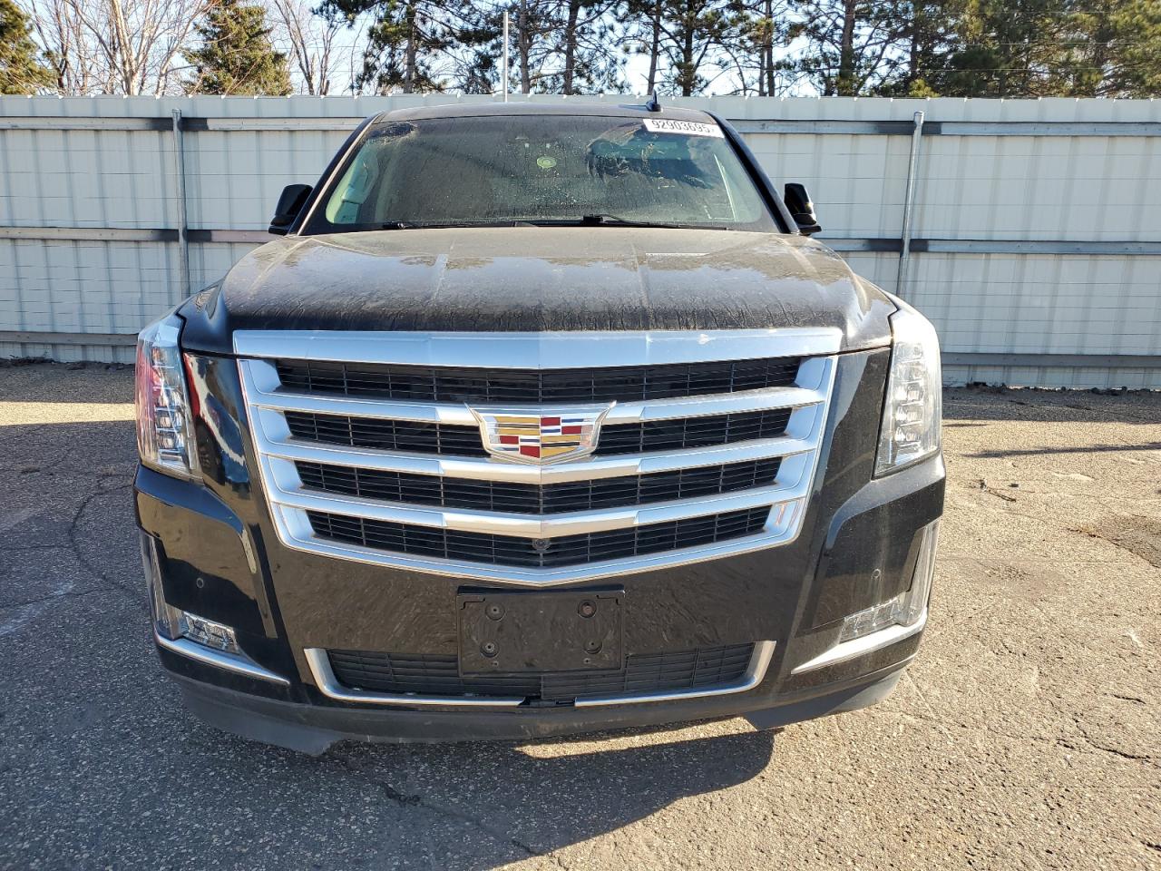 Cadillac Escalade Luxury Image 7