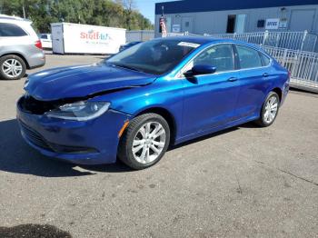  Salvage Chrysler 200