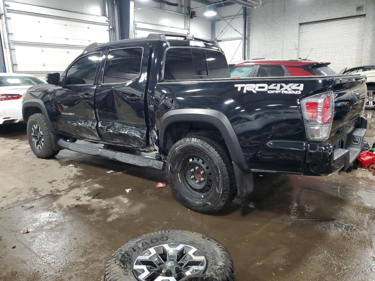 Toyota Tacoma Double Cab Image 3