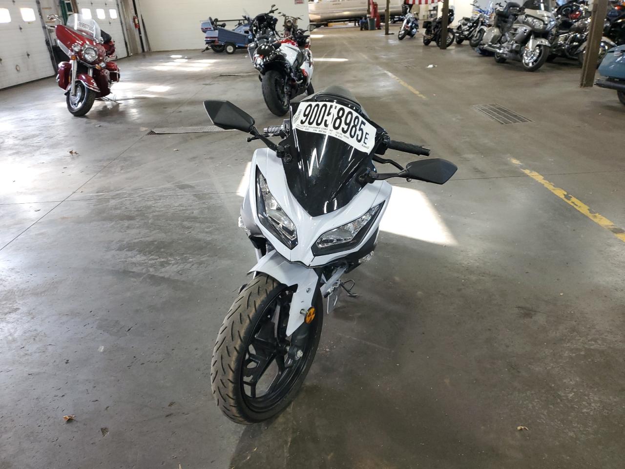 Kawasaki Ex A Image 5