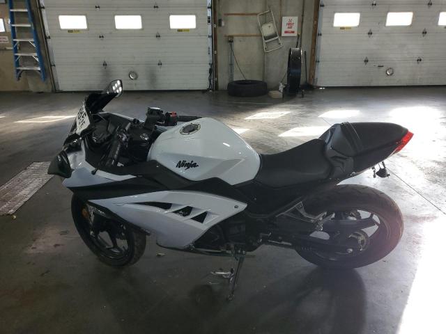 Kawasaki Ex A Image 3