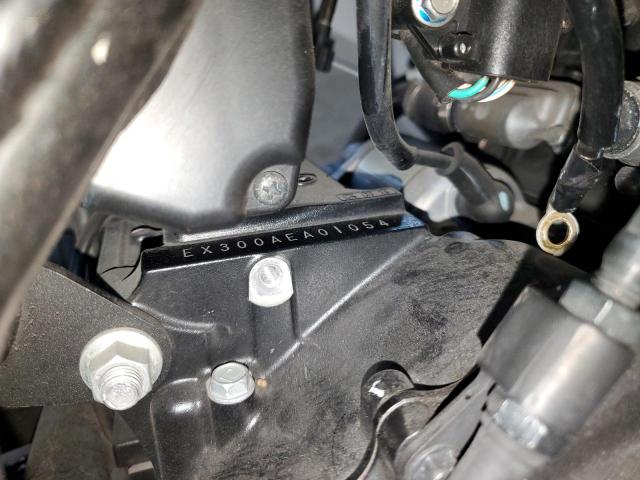 Kawasaki Ex A Image 7