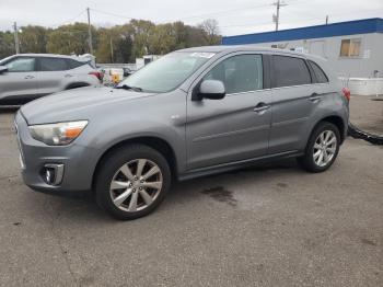  Salvage Mitsubishi Outlander