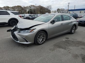  Salvage Lexus Es