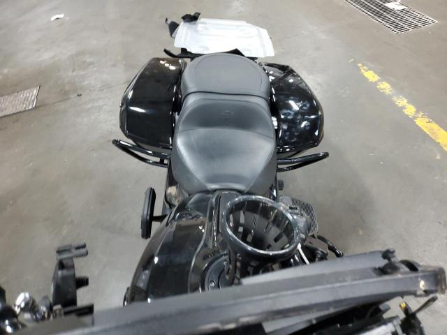 Harley-Davidson Flhxu Image 8