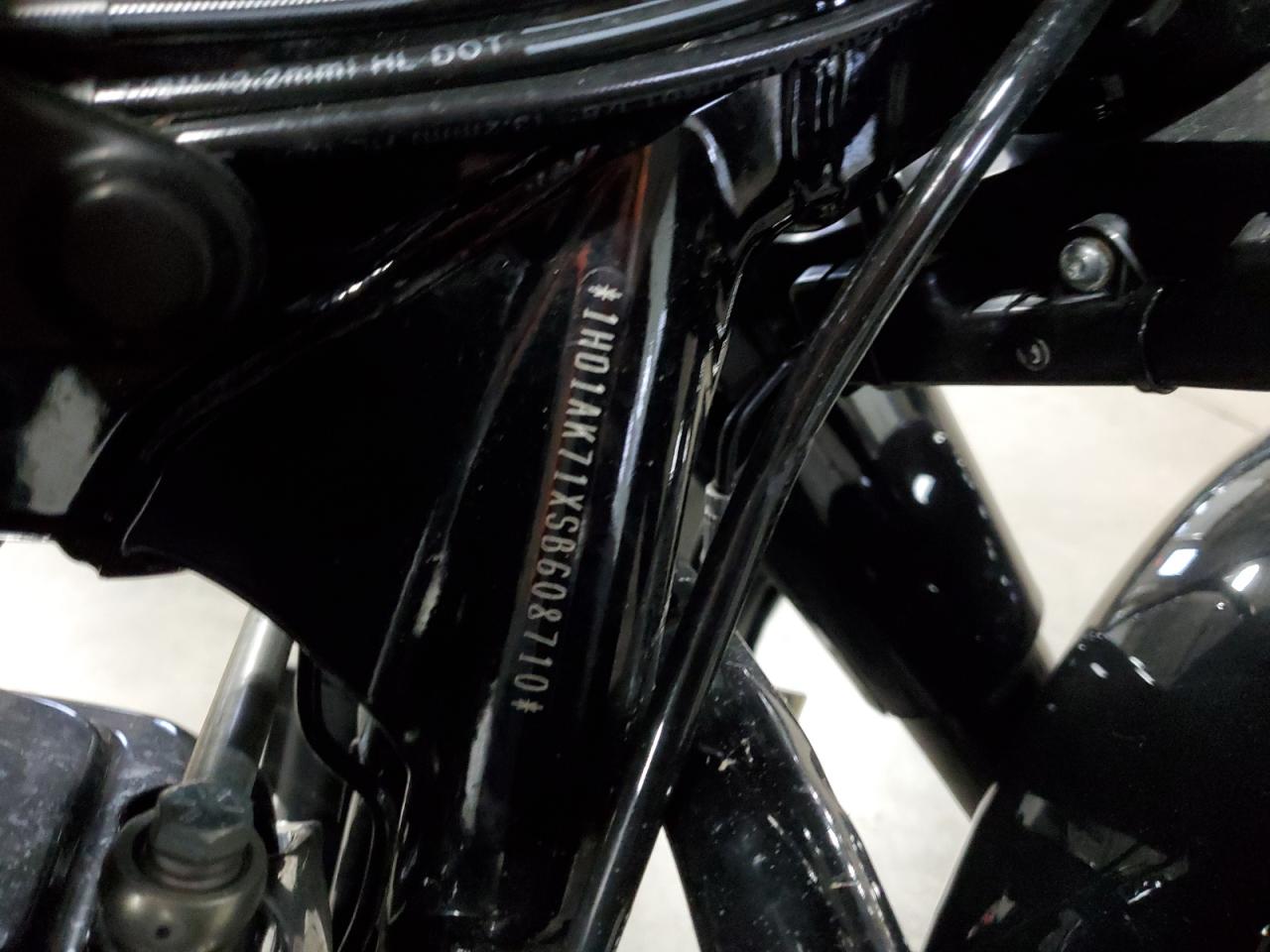 Harley-Davidson Flhxu Image 6