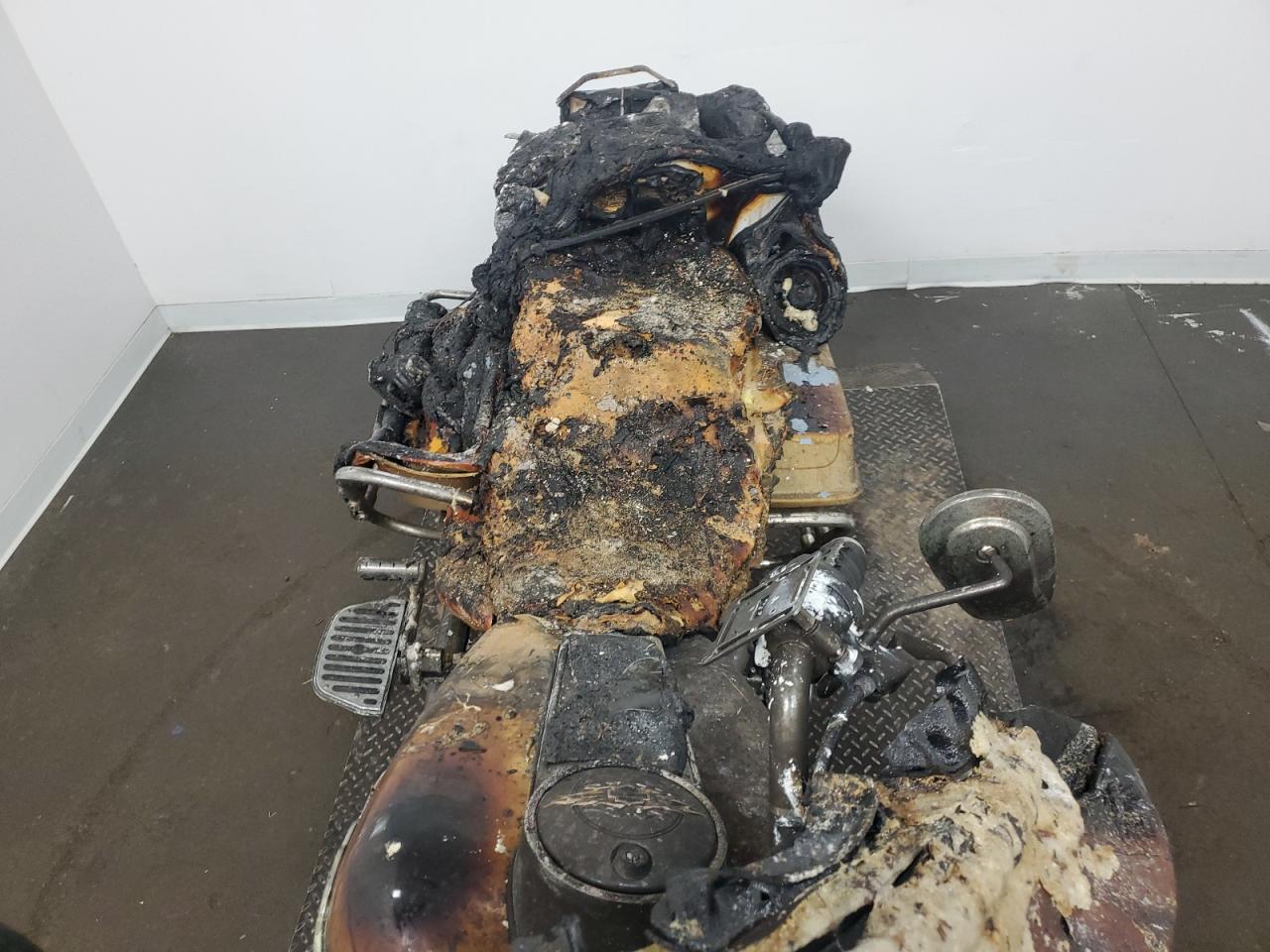 Harley-Davidson Fl Image 2