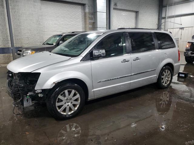  Salvage Chrysler Minivan