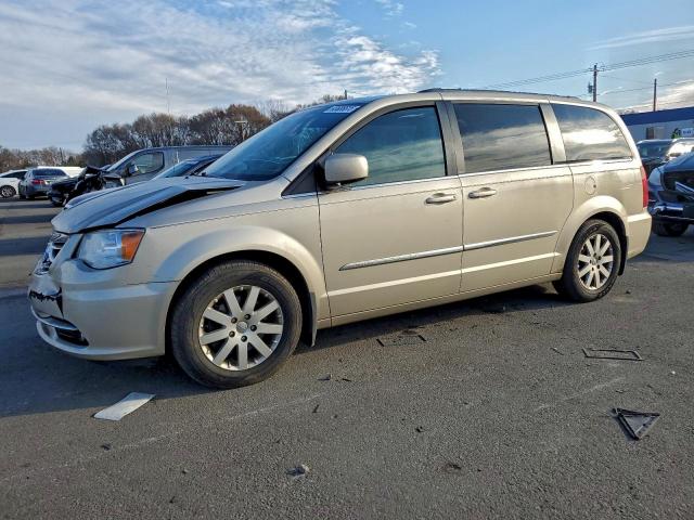  Salvage Chrysler Minivan