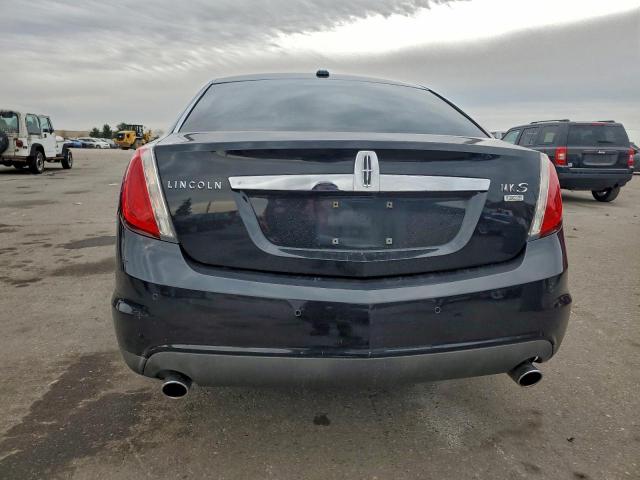 Lincoln MKS Image 3