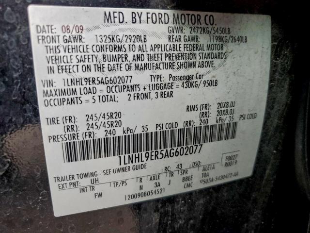 Lincoln MKS Image 11