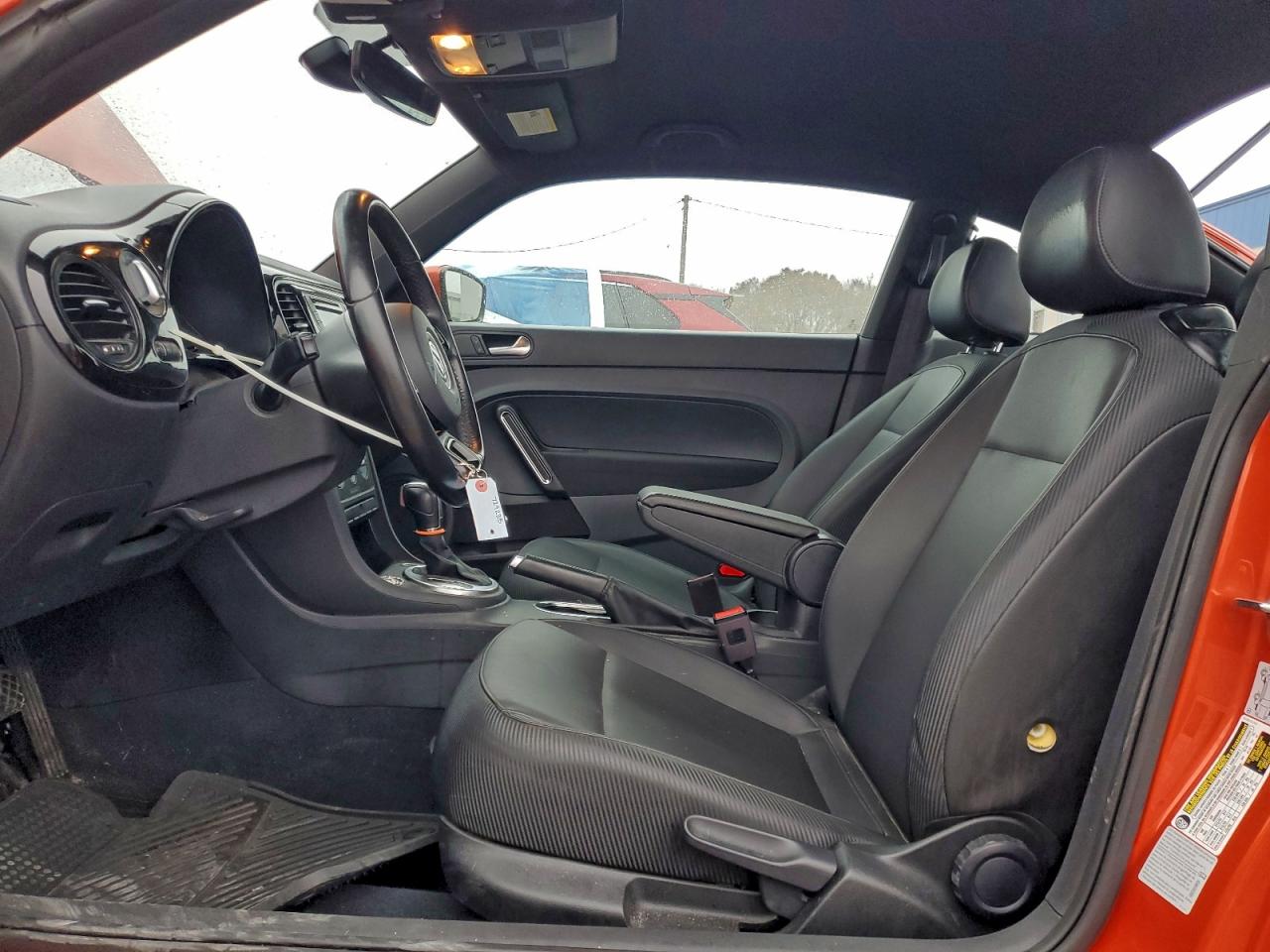 Volkswagen Beetle S Image 10