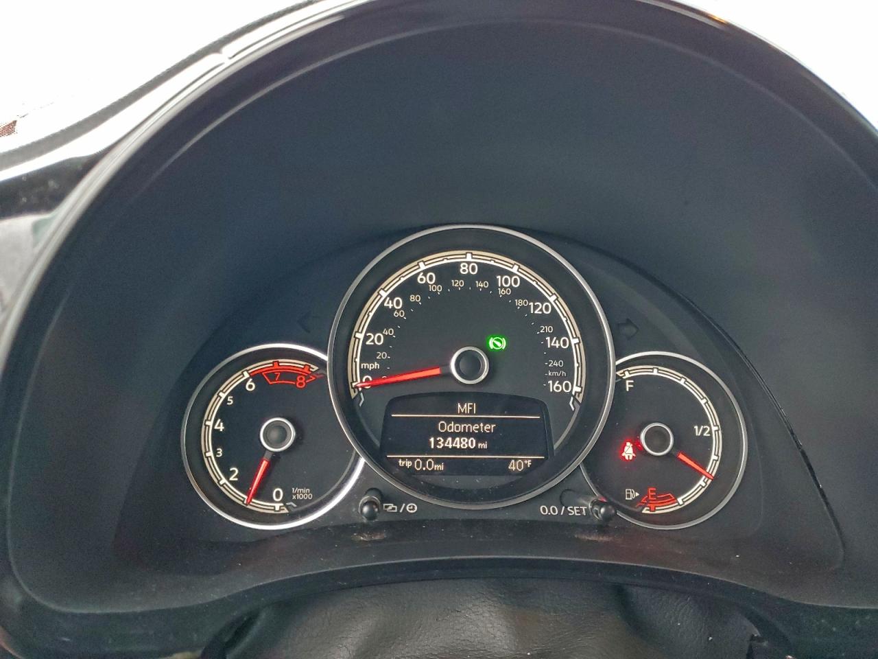 Volkswagen Beetle S Image 7