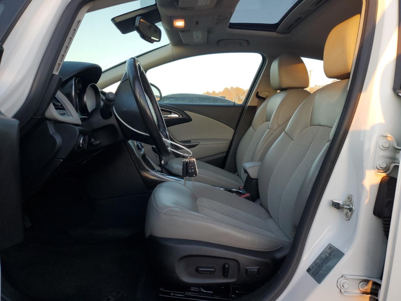 Buick Verano Sport Touring Image 6