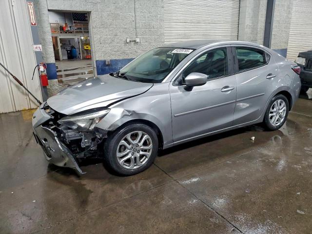  Salvage Toyota Scion