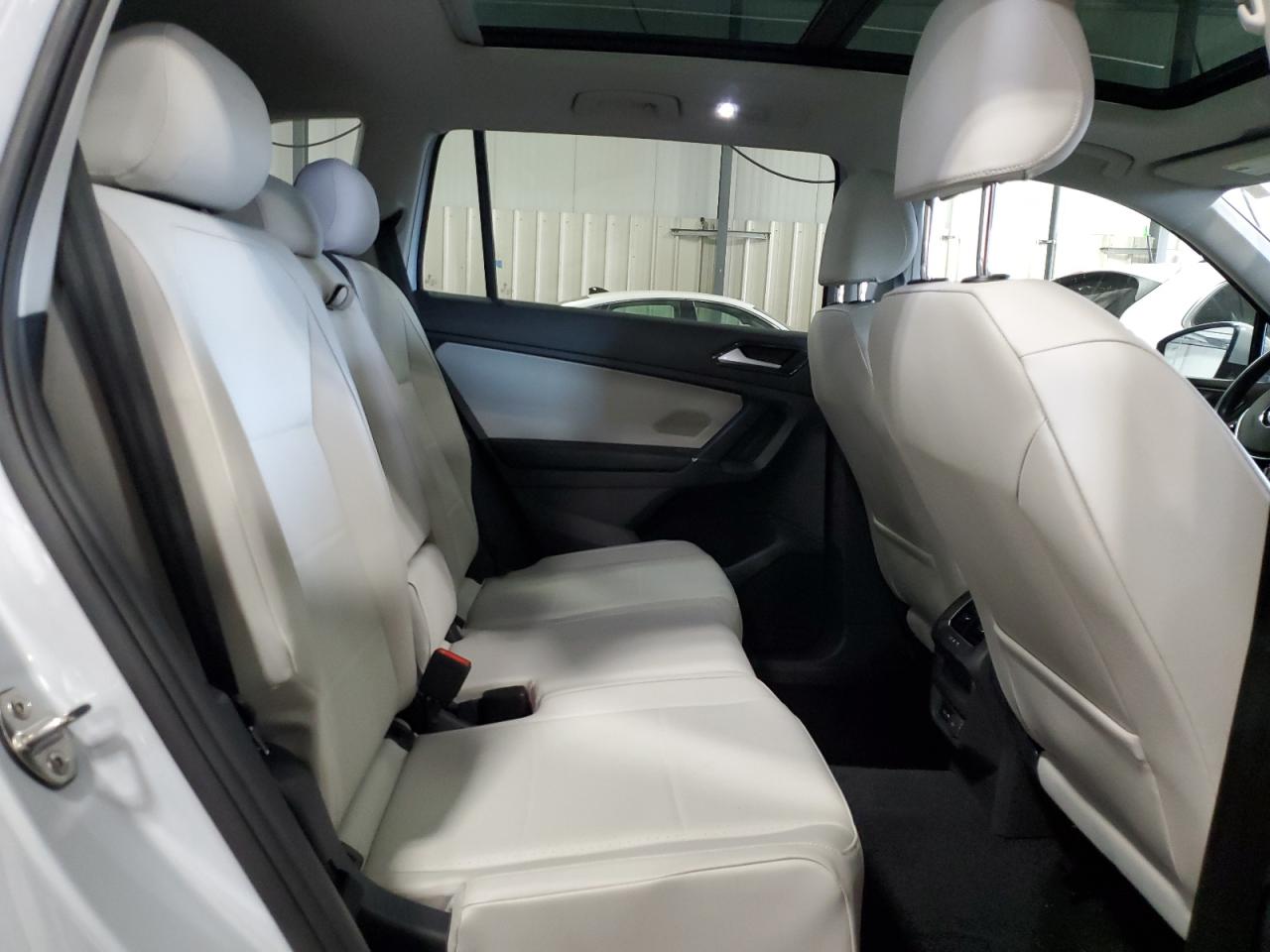 Volkswagen Tiguan Se Image 12