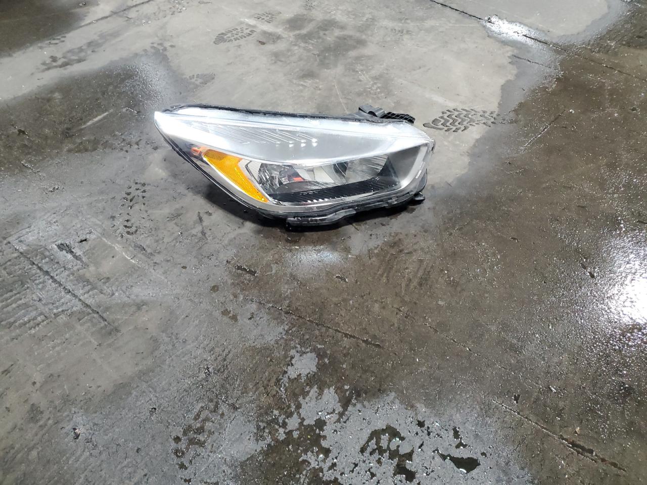 Ford Escape Se Image 6