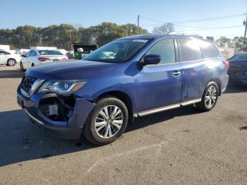  Salvage Nissan Pathfinder