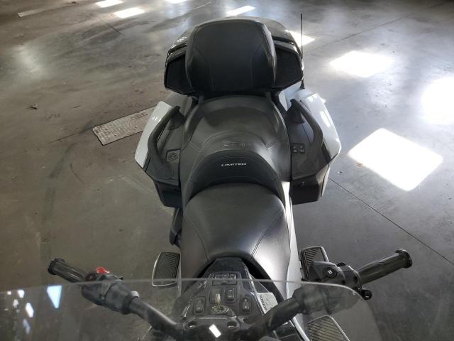 Can-Am Spyder Rt Image 6