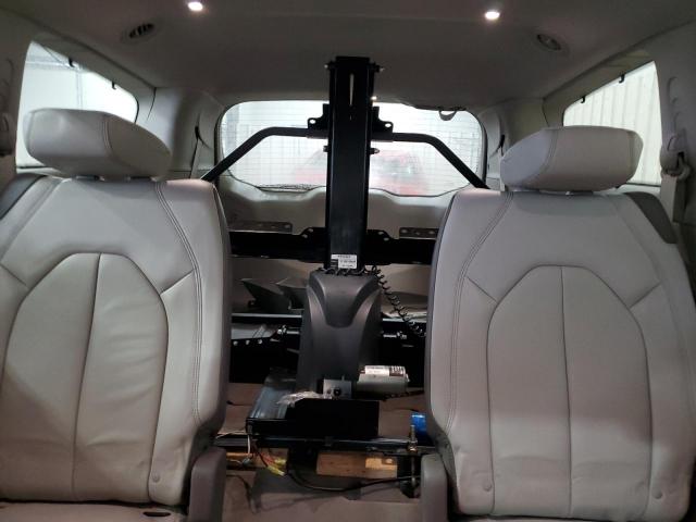 Chrysler Pacifica Touring L Image 12