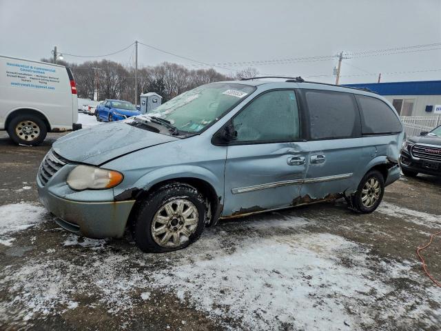  Salvage Chrysler Minivan