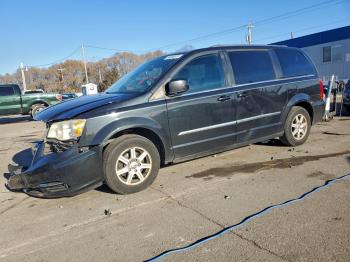  Salvage Chrysler Minivan
