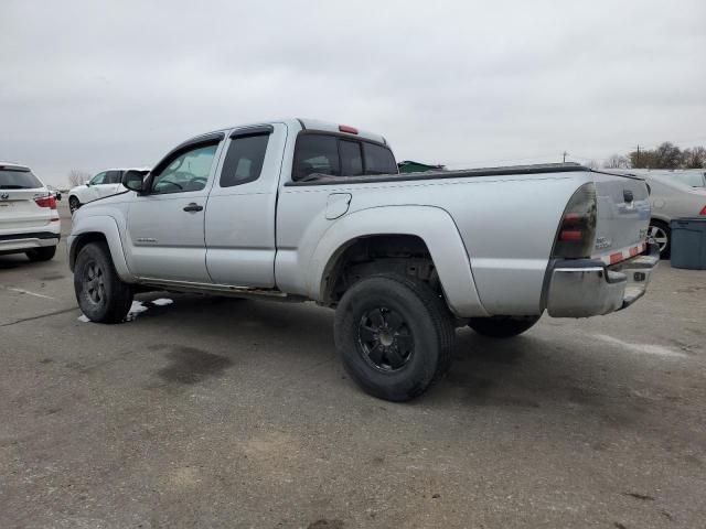 Toyota Tacoma Prerunner Access Cab Image 4