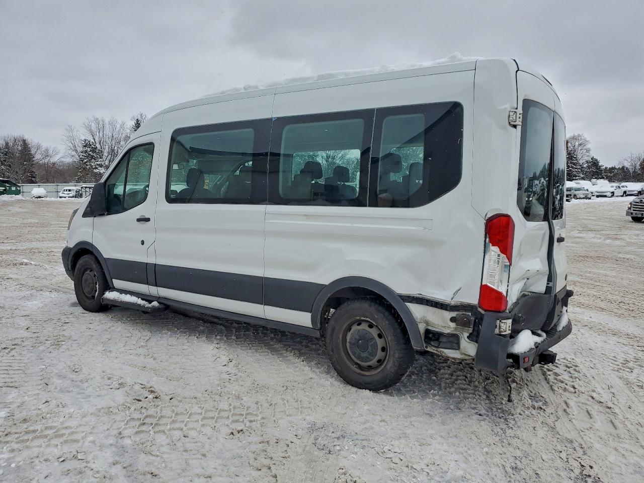 Ford Transit T-350 Image 5