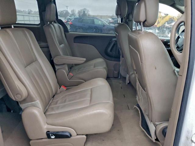 Chrysler Minivan Touring Image 8